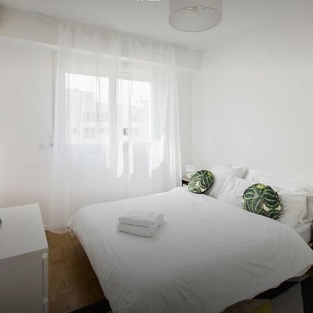 Stunning 2 Bed Flat Nice Front Of The Beach Seaview Apartment Exterior photo